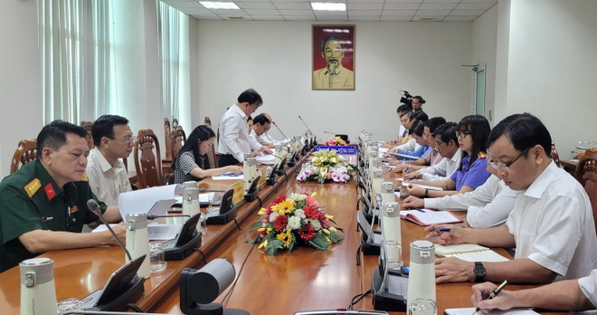 Đoàn giám sát của Hội đồng Nhân dân tỉnh Bà Rịa-Vũng Tàu làm việc với UBND tỉnh về công tác bảo đảm an toàn giao thông trên địa bàn tỉnh ngày 27/12/2023. (Ảnh: Hoàng Nhị/TTXVN) ttxvn_doan giam sat 1.jpg