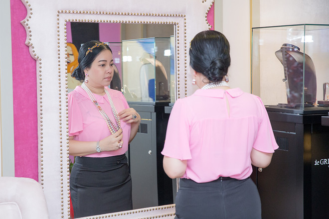 Ngắm kiệt tác kim cương phiên bản giới hạn ở triển lãm của Lý Nhã Kỳ ảnh 1