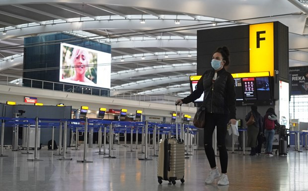 Nga cấm "một số lượng tương ứng" công dân Anh nhập cảnh ảnh 1