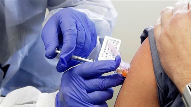 Cơ quan dược châu Âu: Còn quá sớm để khẳng định cần tiêm mũi bổ sung ảnh 1