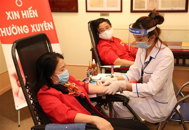 Ninh Bình tiếp nhận hàng nghìn đơn vị máu giữa đại dịch COVID-19 ảnh 1