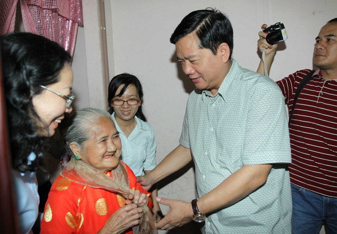 Ông Đinh La Thăng yêu cầu lãnh đạo huyện giảm bớt hội họp ảnh 1