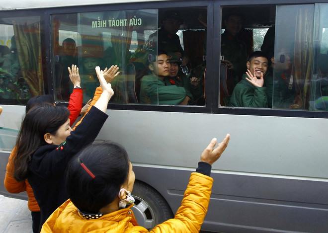 Nhiều thanh niên 9 tỉnh Tây Bắc có đơn tình nguyện vào bộ đội ảnh 1