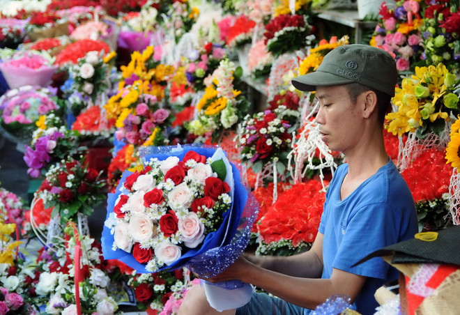 Hầu hết các khu vực trên cả nước có mưa trong buổi tối Valentine ảnh 1