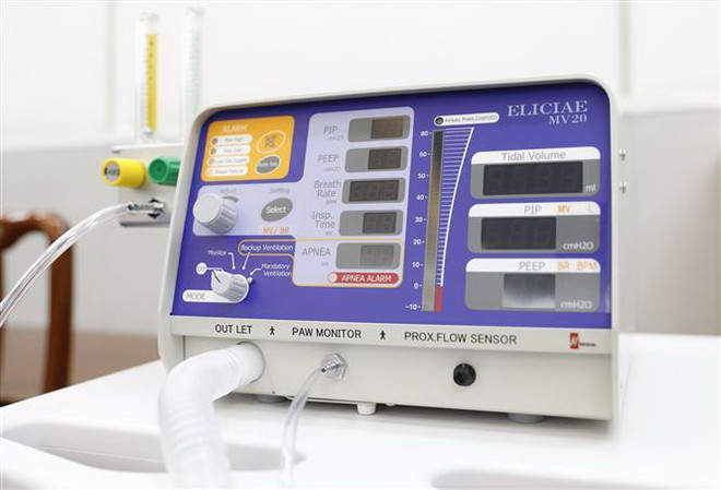 500 máy thở 'tiếp sức' cho cuộc chiến chống đại dịch COVID-19 ảnh 1