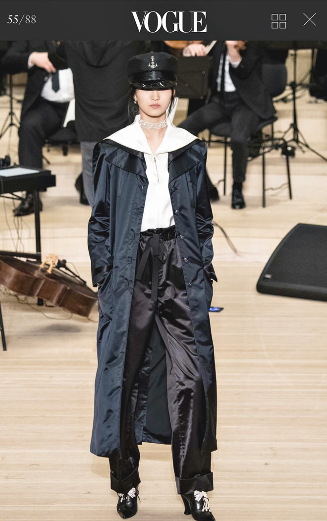 Người mẫu Việt tự tin sải bước trong show diễn của Chanel ảnh 4