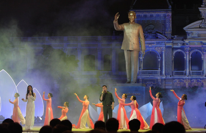 Ấn tượng chương trình nghệ thuật đặc biệt về Thành phố Hồ Chí Minh ảnh 1