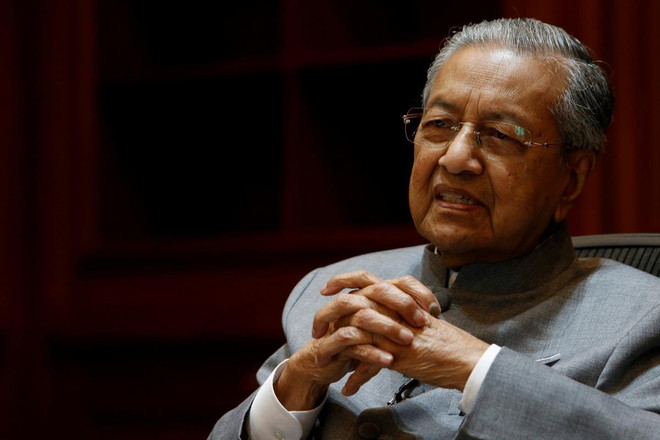 Thủ tướng Malaysia Mahathir Mohamad. (Nguồn: Reuters) Chính phủ Malaysia đối mặt nhiều thách thức sau hơn 1 năm cầm quyền ảnh 1