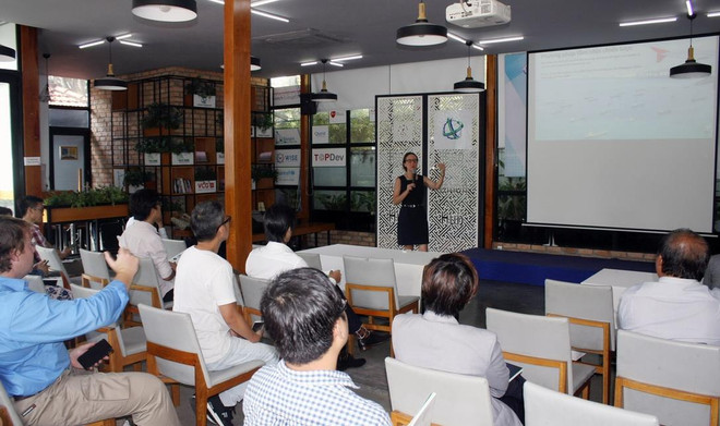 Quang cảnh buổi công bố Báo cáo 'Tương lai nền kinh tế số Việt Nam hướng tới năm 2030 và 2045. (Ảnh: Tiến Lực/TTXVN) Kinh tế số sẽ mở ra cơ hội tăng trưởng nhanh cho Việt Nam ảnh 1