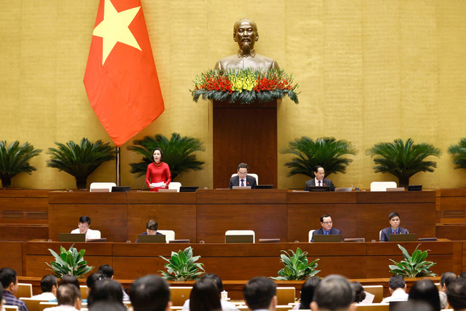 Quốc hội tiếp tục bàn thảo về dự thảo Luật Công đoàn (sửa đổi) trong phiên làm việc sáng nay, 18/6. (Ảnh: TTXVN) vna_potal_ky_hop_thu_7_quoc_hoi_khoa_xv_thao_luan_ve_luat_cong_doan_sua_doi_7435954.jpg