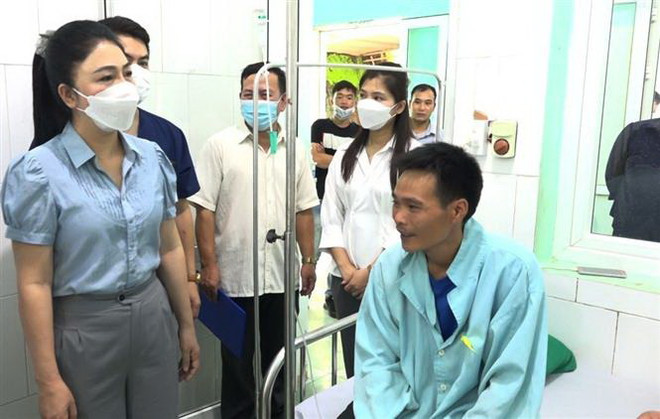 Hà Giang: Tám người bị ngộ độc sau khi ăn hoa chuông xào trứng gà ảnh 1