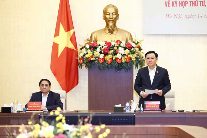 Ủy viên Bộ Chính trị, Bí thư Đảng đoàn Quốc hội, Chủ tịch Quốc hội Vương Đình Huệ và Ủy viên Bộ Chính trị, Bí thư Ban Cán sự Đảng Chính phủ, Thủ tướng Chính phủ Phạm Minh Chính chủ trì Hội nghị Đảng đoàn Quốc hội với Ban Cán sự đảng Chính phủ về Kỳ họp thứ tư, Quốc hội khóa XV. (Ảnh: Doãn Tấn/TTXVN) Kỳ họp thứ 4 Quốc hội khóa XV sẽ khai mạc vào ngày 20/10 ảnh 1