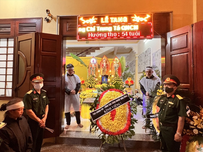 Chủ tịch nước truy tặng Huân chương cho quân nhân hy sinh cứu người ảnh 1