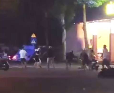 TP. Hồ Chí Minh: Bắt giữ 17 đối tượng vì dùng hung khí chém người ảnh 1