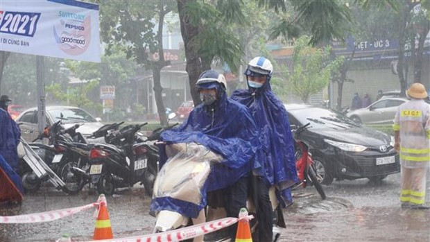 (Ảnh: Bích Huệ/TTXVN) Bắc Bộ có mưa dông tập trung vào chiều tối, Hà Nội cục bộ có mưa to ảnh 1