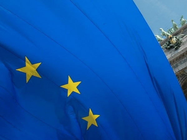 EU đưa thêm 65 công dân và tổ chức Nga vào danh sách đen ảnh 1