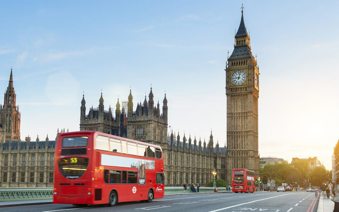 Du lịch mùa cao điểm vẫn được giảm giá hàng chục triệu đồng ảnh 1