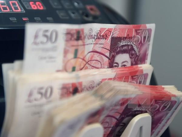 Căng thẳng Brexit khiến đồng bảng Anh lao dốc, chứng khoán trái chiều ảnh 1