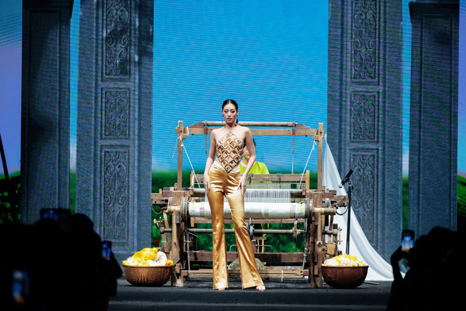 Tuần thời trang quốc tế “thắp lửa” cho giá trị truyền thống Việt Nam ảnh 4