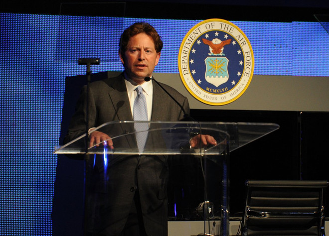 7 CEO lương "khủng" nhất tại Mỹ đều làm trong lĩnh vực truyền thông ảnh 6