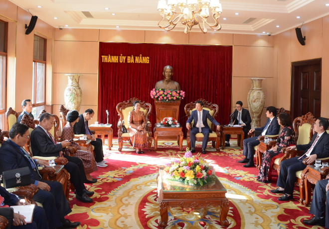 Toàn cảnh buổi tiếp. (Ảnh: Văn Dũng/TTXVN) Xúc tiến nối lại đường bay thẳng giữa Đà Nẵng và Campuchia ảnh 2