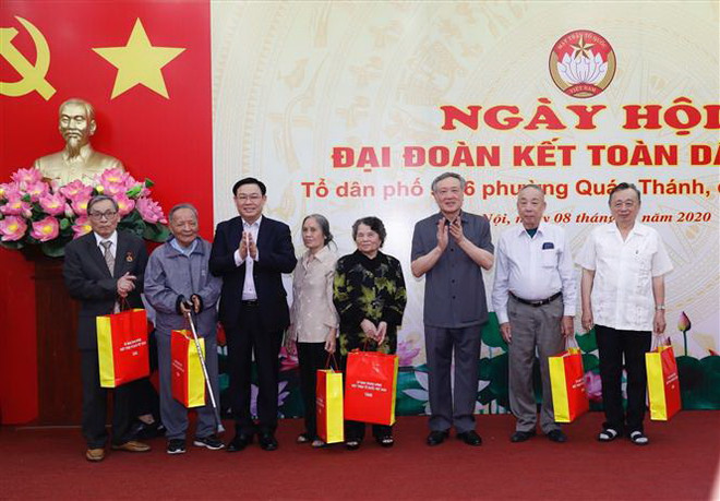 Lãnh đạo Đảng, Nhà nước dự Ngày hội Đại đoàn kết ở Hà Nội ảnh 2