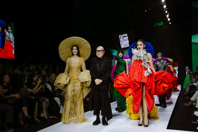 Tuần Thời trang Quốc tế: Cuộc dạo chơi của những vẻ đẹp không giới hạn ảnh 6