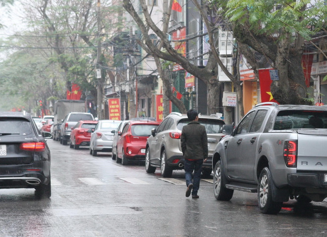 Đà Nẵng tăng cường xử lý phương tiện dừng, đỗ sai quy định ảnh 1