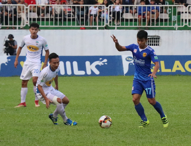 Ông Park Hang-seo dự khán trận HAGL thua ngược Quảng Nam ảnh 2