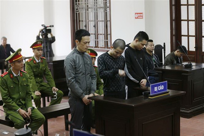 Hòa Bình: Ba đối tượng mua bán trái phép ma túy lĩnh 43 năm tù giam ảnh 1