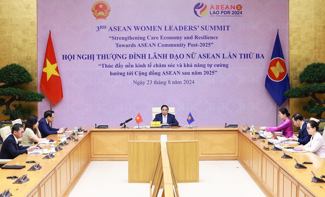 Thủ tướng Phạm Minh Chính phát biểu trực tuyến tại Hội nghị Thượng đỉnh Lãnh đạo nữ ASEAN lần thứ ba. (Ảnh: Dương Giang/TTXVN) ttxvn_Thu tuong pham minh chinh 2.jpg