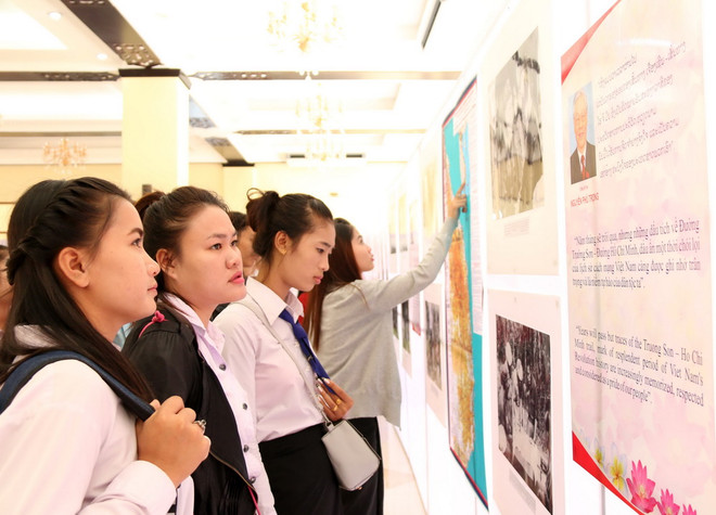 Khai mạc triển lãm ảnh kỷ niệm 55 năm mở đường Tây Trường Sơn ảnh 2