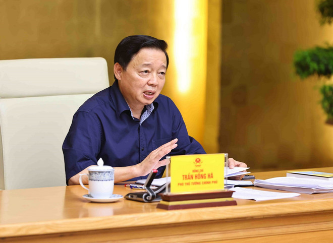 Phó Thủ tướng Trần Hồng Hà chủ trì cuộc họp. (Ảnh: Minh Đức/TTXVN) ttxvn_pho thu tuong tran hong ha 3.jpg