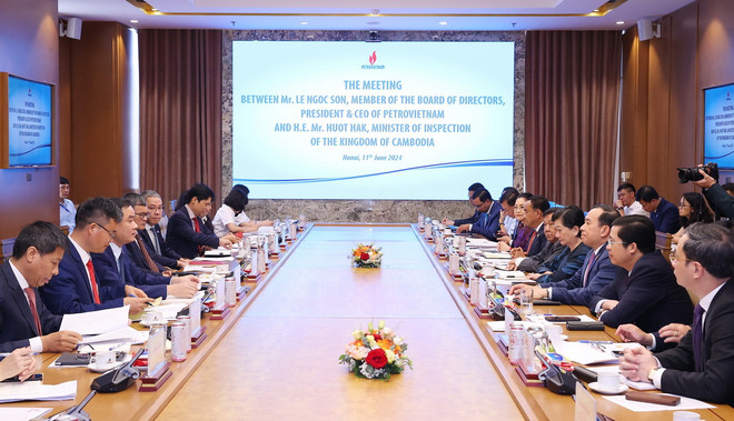 Quang cảnh buổi làm việc với Tập đoàn Dầu khí Việt Nam. (Ảnh: Văn Điệp/TTXVN) ttxvn_tap doan dau khi.jpg
