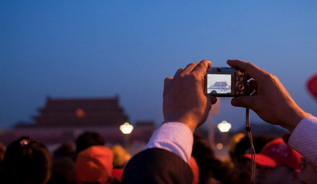 Bùng nổ hoạt động du lịch ở Trung Quốc trong dịp nghỉ lễ 1/5 ảnh 1