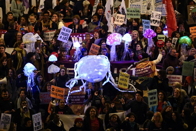 Hàng trăm nghìn người tuần hành vì môi trường ở Tây Ban Nha ảnh 1