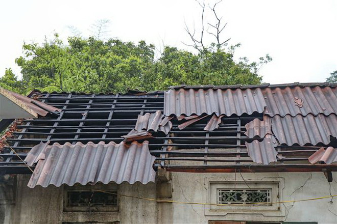 Mưa đá, dông lốc tiếp tục gây thiệt hại nặng tại các tỉnh phía Bắc ảnh 1