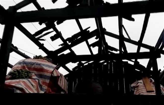 Hội Chữ thập Đỏ cứu trợ khẩn cấp các tỉnh bị ảnh hưởng bởi mưa đá ảnh 1