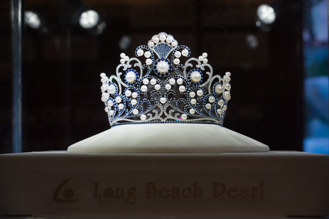 Cận cảnh vương miện 2,2 tỷ đồng dành cho Hoa hậu Việt Nam 2016 ảnh 2