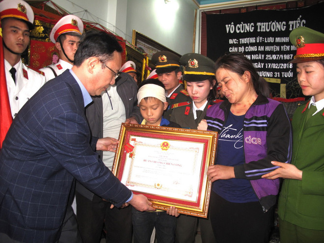 Truy tặng Huân chương cho Thượng úy công an hy sinh ở Hà Giang ảnh 1