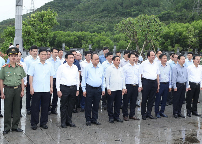 Thủ tướng dâng hương tại Khu di tích Tổng Bí thư Hà Huy Tập ảnh 2