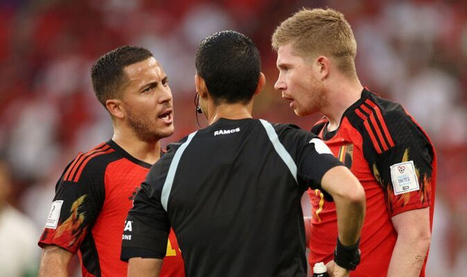 Bỉ họp kín sau vụ De Bruyne và Hazard suýt ẩu đả trong phòng thay đồ ảnh 1