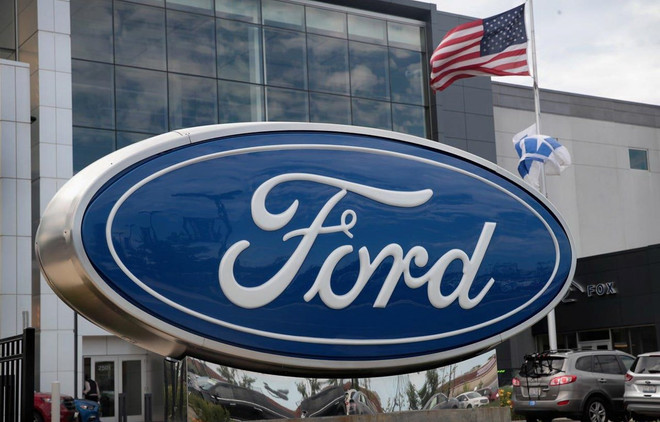 Một đại lý của hãng Ford tại Chicago, Illinois. (Nguồn: Getty Images) Hãng xe Ford thu hồi gần 519.000 xe tại Mỹ vì nguy cơ cháy ảnh 1