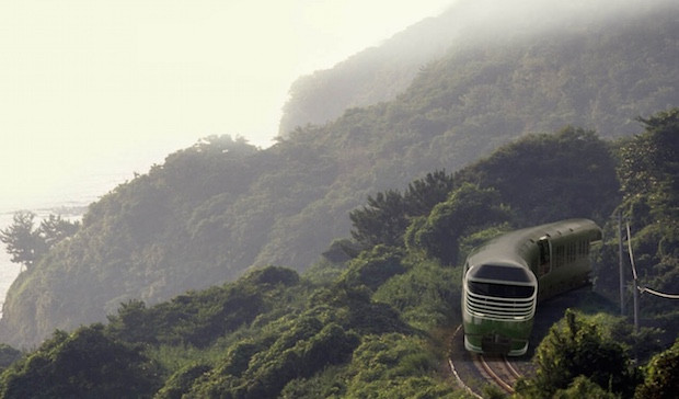 Tàu Twilight Express Mizukaze. (Nguồn: Japan Trends) "Sống chậm" trên những chuyến tàu du lịch siêu sang tại Nhật Bản ảnh 1