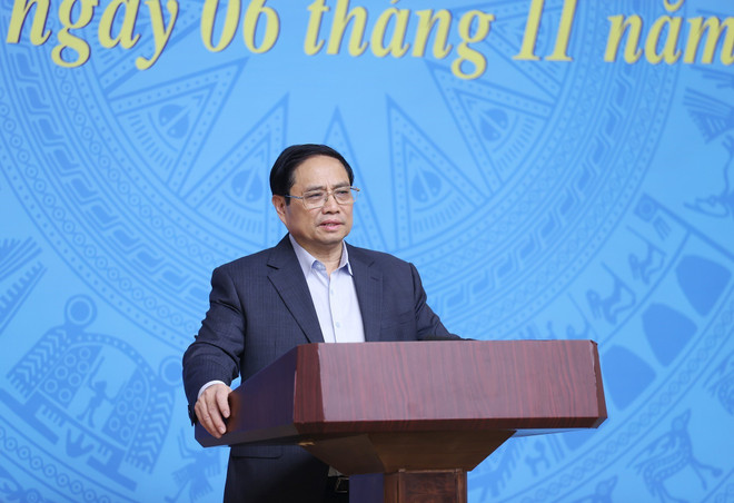 Thủ tướng: Cần điều chỉnh chính sách phòng dịch phù hợp tình hình mới ảnh 1