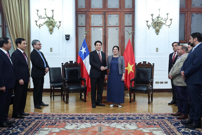 ttxvn_chu tich nuoc_ha vien chile (3).jpg