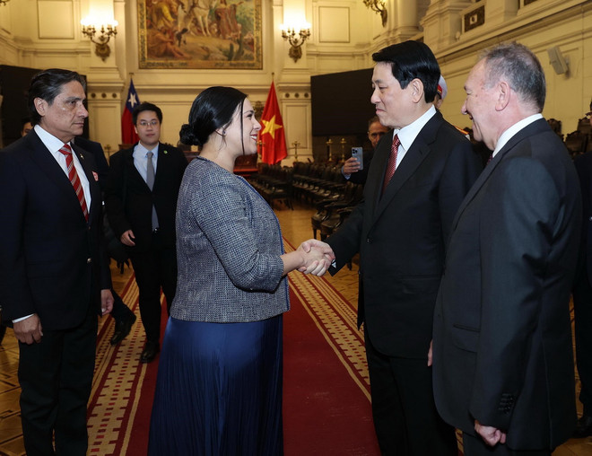 ttxvn_chu tich nuoc_ha vien chile (6).jpg