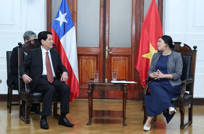 ttxvn_chu tich nuoc_ha vien chile (2).jpg