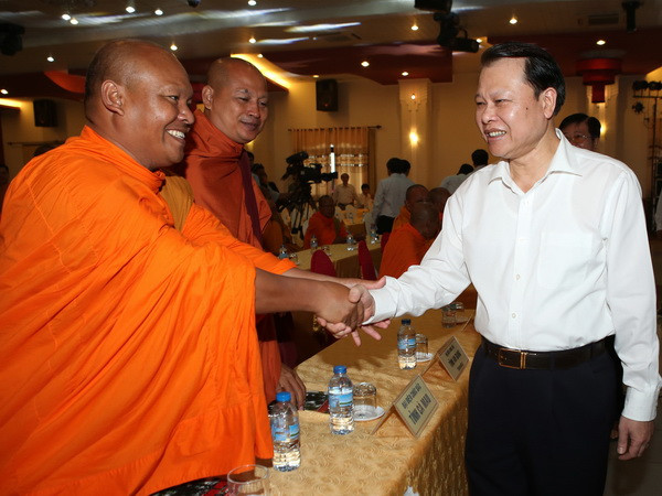 Phó Thủ tướng chúc Tết cổ truyền Chôl Chnăm Thmây ảnh 1