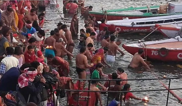 Hàng triệu người Ấn Độ tham gia sự kiện tôn giáo lớn nhất hành tinh ảnh 1